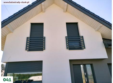 Czarne balkony francuskie