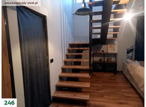 schody wewnętrzne ażurowe