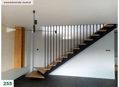 schody metalowe wewnętrzne